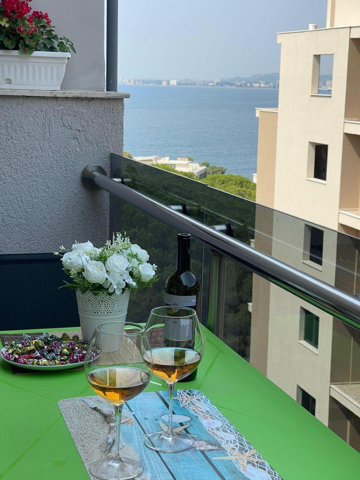 Ave Vlore